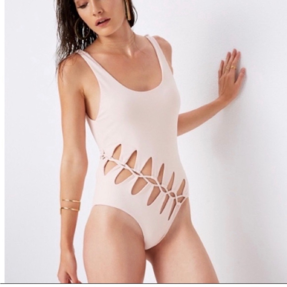 🩶 TULAROSA Grey cutout swimsuit large